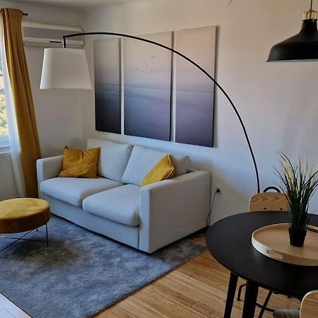 Midnight Blue Oasis - Center, Free Parking Apartamento Zagreb Exterior foto